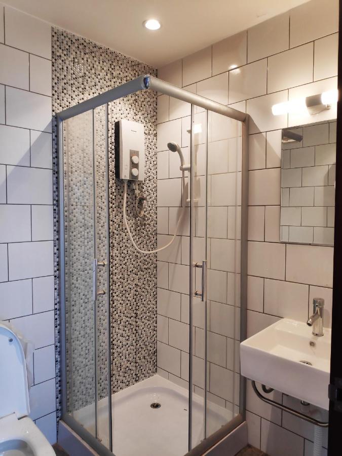 Ez Suites บันดาร์เสรีเบกาวัน ภายนอก รูปภาพ