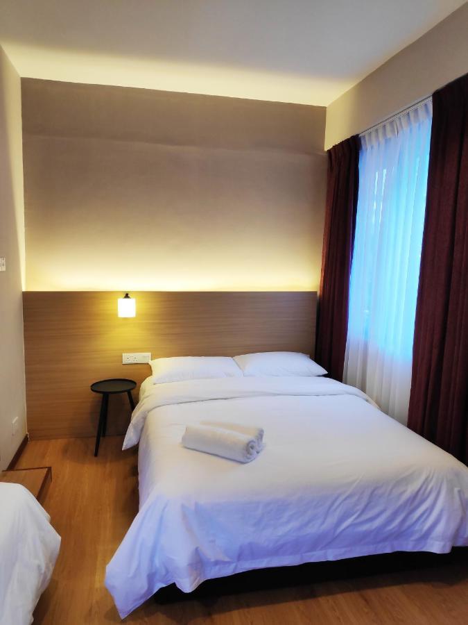 Ez Suites บันดาร์เสรีเบกาวัน ภายนอก รูปภาพ