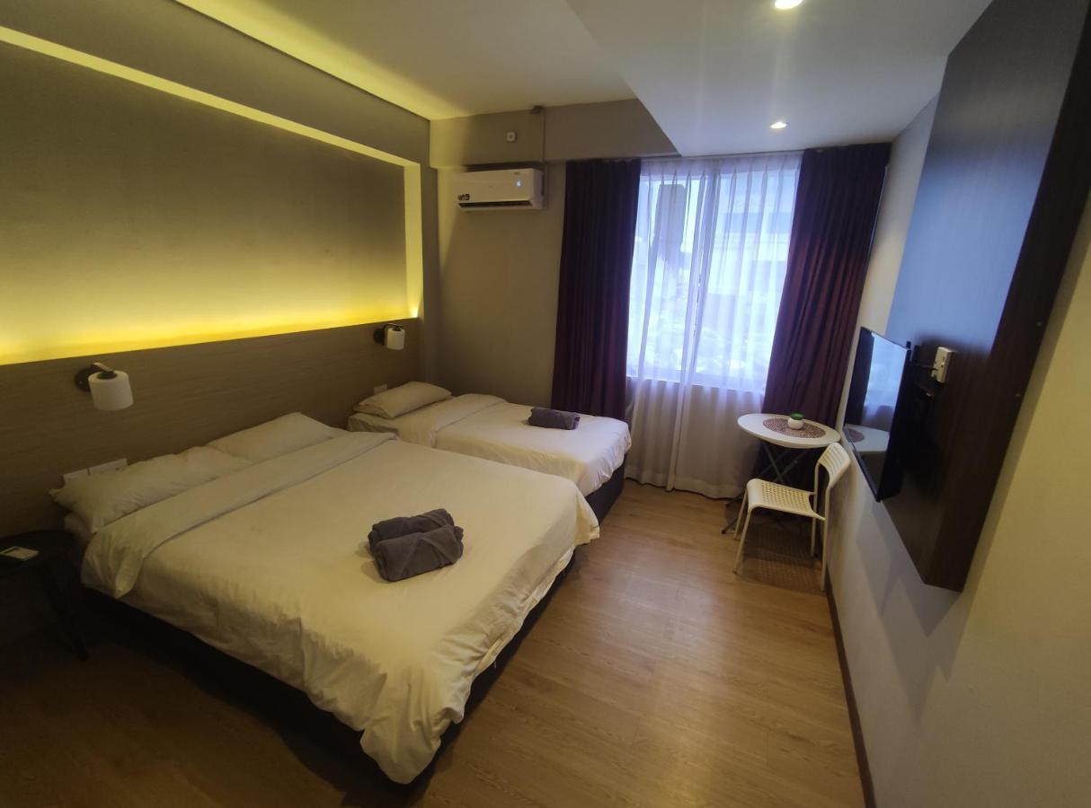 Ez Suites บันดาร์เสรีเบกาวัน ภายนอก รูปภาพ